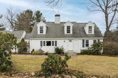 194 Oakland Street Wellesley, MA 02481