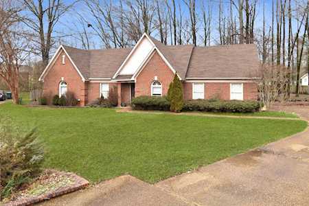 160 Walnut Bend Cv Memphis, TN 38018