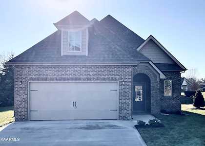 960 Olympic Dr Lenoir City, TN 37771