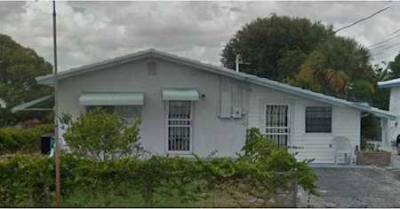7111 Washington Avenue Lake Worth, FL 33462