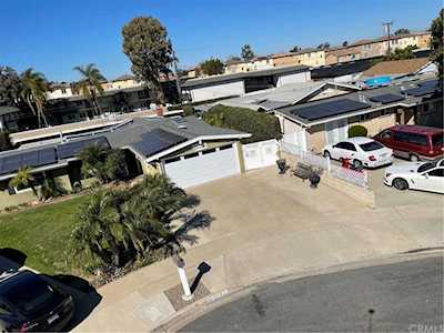 20321 & 20311 Riverside Dr Newport Beach, CA 92660