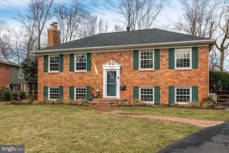1930 Foxhall Rd Mclean, VA 22101
