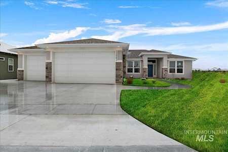 12043 S Aves Place Nampa, ID 83686
