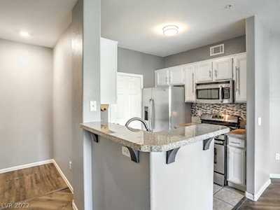 7119 S Durango Dr #205 Las Vegas, NV 89113