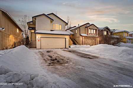 3848 Galactica Drive Anchorage, AK 99517