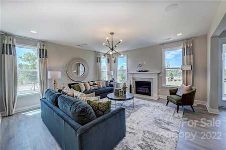 15424 Ravenall Dr Huntersville, NC 28078