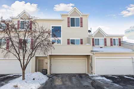 6822 Meadow Grass Lane S Cottage Grove, MN 55016