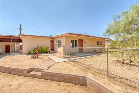 61601 Valley View Dr Joshua Tree, CA 92252