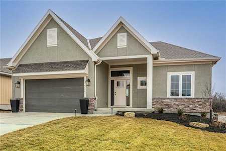 24251 W 92nd St Lenexa, KS 66227