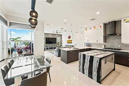 9980 Edgewater Ct Parkland, FL 33076