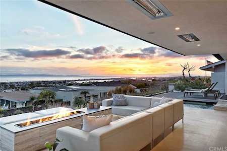2807 Pebble Dr Corona Del Mar, CA 92625