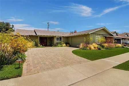 2868 Stromboli Rd Costa Mesa, CA 92626