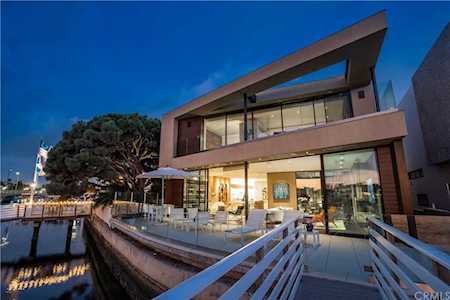 5436 E The Toledo Long Beach, CA 90803