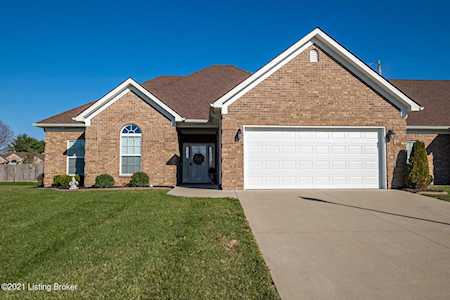 214 Terrace Dr Mt Washington, KY 40047