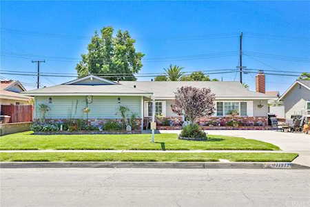 11971 Blackmer St Garden Grove, CA 92845