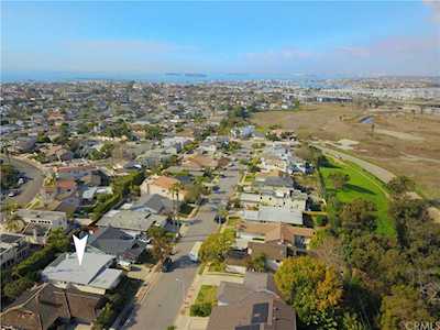 1240 Crestview Ave Seal Beach, CA 90740