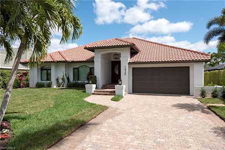 1935 Snook Dr Naples, FL 34102