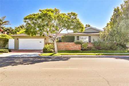 1718 Dover Dr Newport Beach, CA 92660