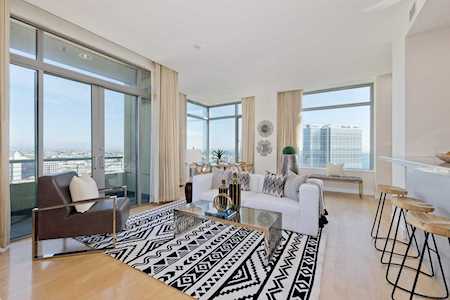 165 6Th Ave #2302 San Diego, CA 92101
