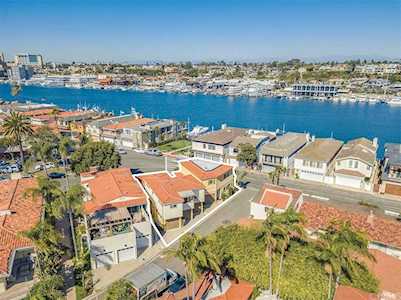 206 Via Antibes Newport Beach, CA 92663