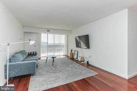 5300 Holmes Run Parkway #1512 Alexandria, VA 22304