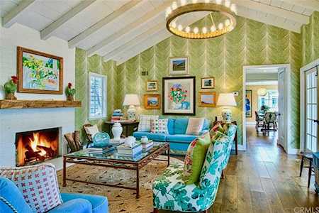 2516 Vista Dr Newport Beach, CA 92663