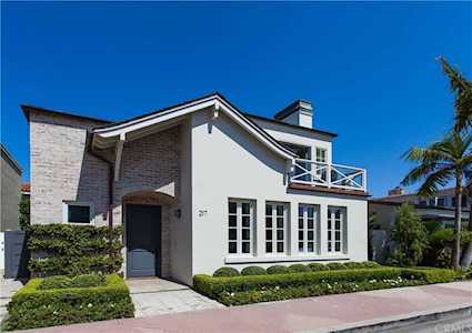 217 Via Genoa Newport Beach, CA 92663