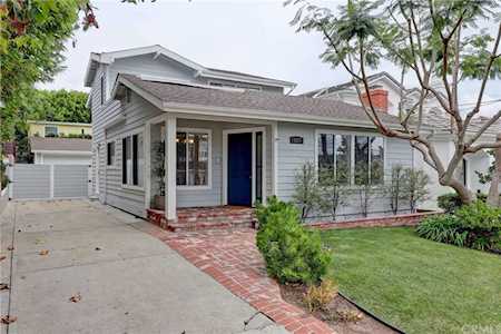 857 11th St Manhattan Beach, CA 90266