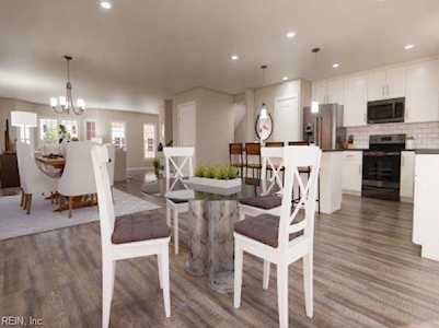 2437 Dunning Arch Virginia Beach, VA 23456