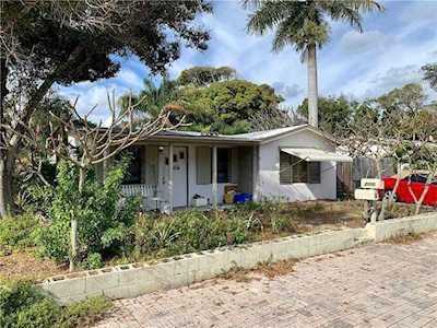 2710 Florida Blvd Delray Beach, FL 33483