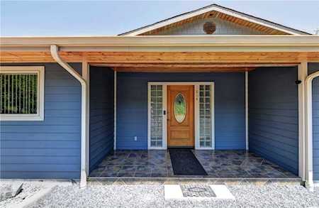 1804 Larch Way Lynnwood, WA 98036