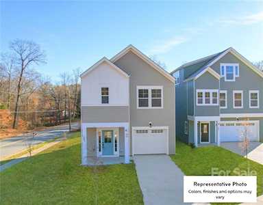 535 Kingsway Circle Charlotte, NC 28214