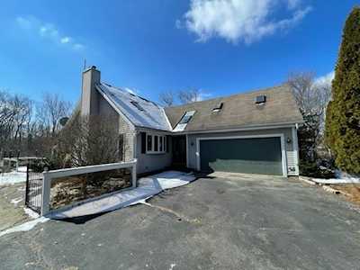 25W271 Foster Ave Roselle, IL 60172