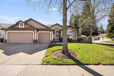 1227 Camino Capistrano Roseville, CA 95747
