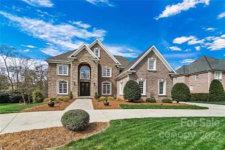1508 Churchill Downs Dr Waxhaw, NC 28173