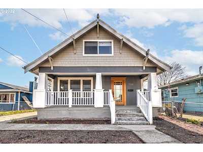 7030 SE Martins Portland, OR 97206