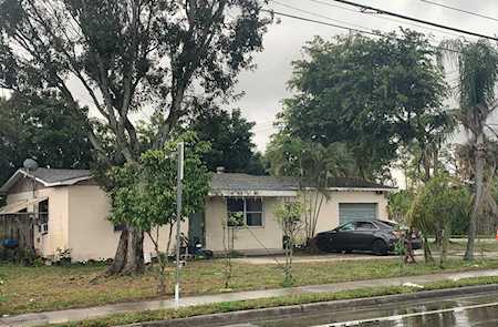 3732 N N 10th Avenue Lake Worth Beach, FL 33461