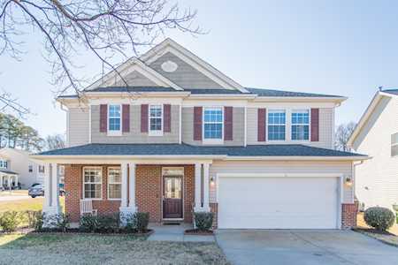 201 Ashdale Drive Fuquay Varina, NC 27526