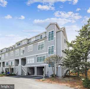 9 Pelican Rd Fenwick Island, DE 19944
