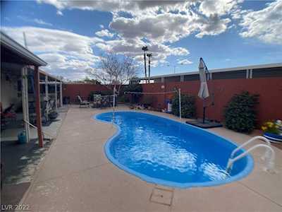 179 Sir George Dr Las Vegas, NV 89110