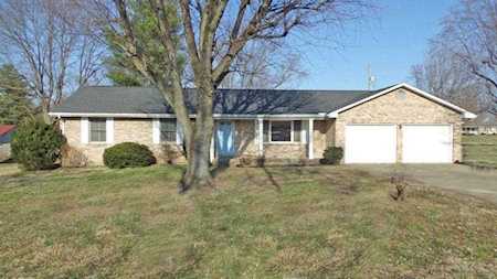 2710 Raney Drive Vincennes, IN 47591