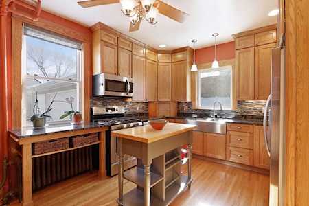 758 5th Street E Saint Paul, MN 55106