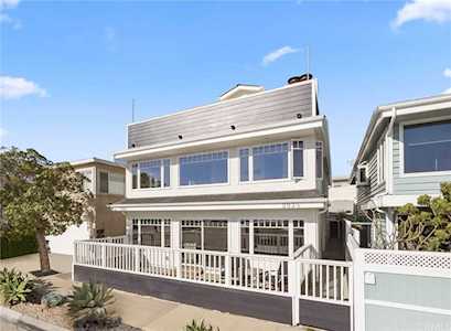 203 8th St Newport Beach, CA 92661