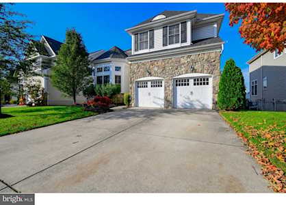 14 Starboard WAY Mount Laurel, NJ 08054
