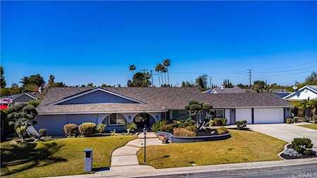 10241 Old Lamplighter Ln Villa Park, CA 92861