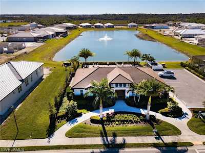 3656 Sapphire Cove Circle Naples, FL 34114