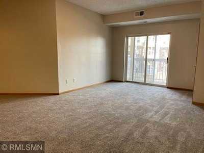 4824 E 53rd Street #308 Minneapolis, MN 55417