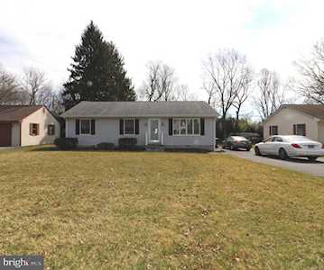 2330 Thomas Ln Wilmington, DE 19810