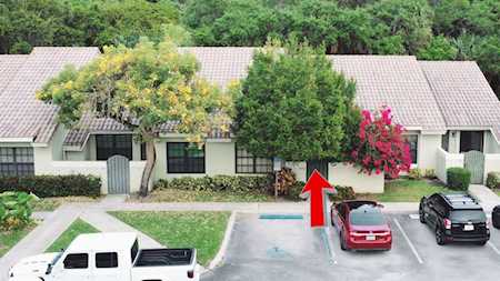 470 Hardwood Place Boca Raton, FL 33431