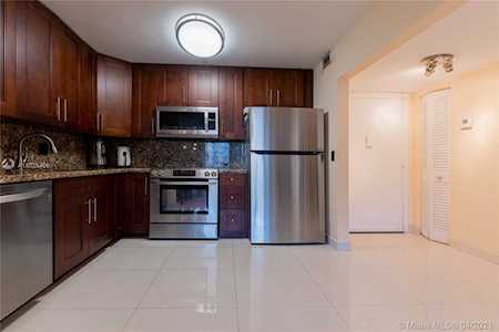 1825 S Ocean Dr #1013 Hallandale Beach, FL 33009